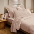 Drap-housse 140 x 190 cm &mdash; Satin de coton 120 fils/cm&sup2; &mdash; Rose blush &mdash; Bonnet 30 cm, image n° 3
