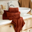 Serviette de Toilette Gaïa 50 x 90 cm – Gaze de Coton Unie Terracotta, image n° 2