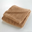 Plaid 180 x 220 cm en flanelle relief uni – Modèle ARYA – Coloris Camel, image n° 2