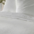 Housse de couette 240x220 cm + 2 taies &ndash; Microfibre gaufr&eacute;e unie blanche ABELIA, image n° 4