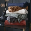 Plaid 130 x 160 cm en coton texturé Sixtine – Camel, image n° 4
