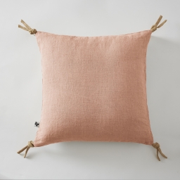 Coussin d&eacute;houssable avec pompons Lin lav&eacute; 45 x 45 cm SOLINE Vieux rose