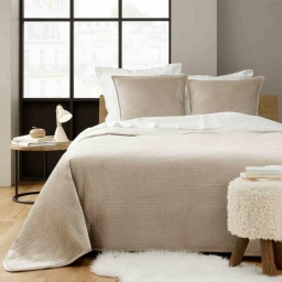 Couvre lit 220 x 240 cm +2 taies  60x60  cm en velours relief/sherpa Mylene Beige
