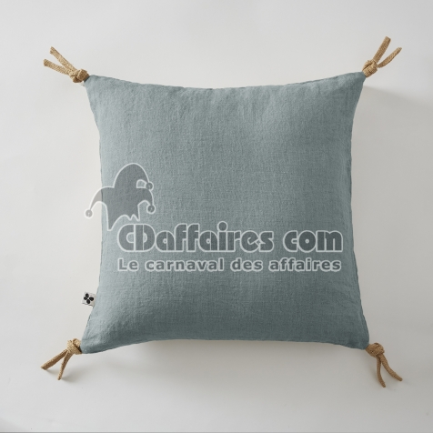 Coussin d&eacute;houssable avec pompons Lin lav&eacute; 45 x 45 cm SOLINE Azur