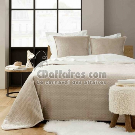 Couvre lit 220 x 240 cm +2 taies  60x60  cm en velours relief/sherpa Mylene Beige