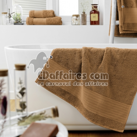 Drap de douche 70 x 130 cm éponge unie garance camel Marron