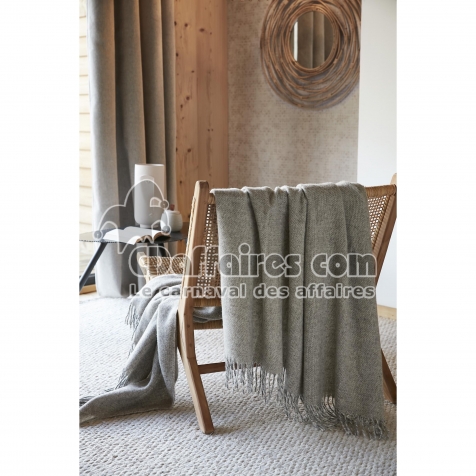 plaid &agrave; franges 140 x 200 cm en pure laine Martin