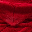 Plaid 125 x 150 cm imitation fourrure caresse Rouge, image n° 2