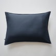 Taie d'oreiller 50 x 70 cm satin de bambou Salomé Bleu foncé, image n° 1