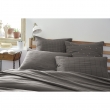Taie d'oreiller gaze de coton brodée fil or 60 x 60 cm Gaia Chic Anthracite, image n° 3